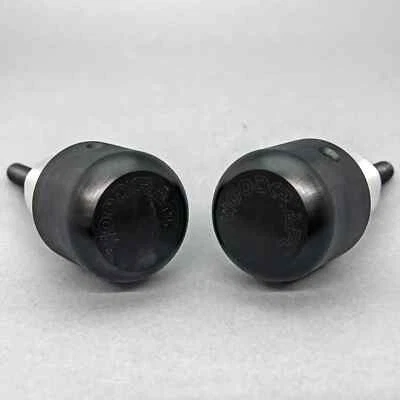 YAMAHA 2017 FZ10 WOODCRAFT RACING FRAME SLIDER KIT WITH SHORT BLACK PUCKS Foto 1 de 4