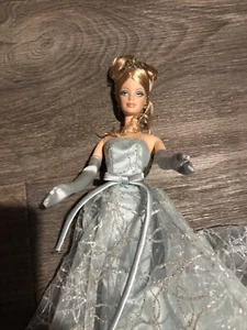 Barbie 2001 Collector Edition #50841 Blonde Hair Blue Dress #B-500 - Picture 1 of 2