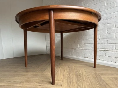 G Plan Fresco extending Teak Dining Table 1960s Vintage Mid Century Refinished - Image 1 of 4