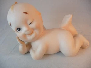VINTAGE LEFTON ZWINKERNDES BABY KEWPIE KLAVIERPUPPE BLAUE FLÜGEL KW228N - Bild 1 von 5