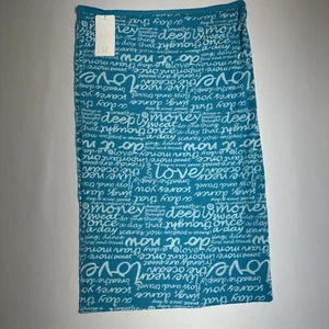 NWT Lululemon Scarf "Love" Neck Warmer Womens Green Outdoor Valentines - 44x80 - Picture 1 of 5