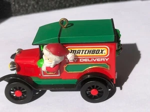 Matchbox MB44 1921 MODEL 'T' FORD VAN MATCHBOX TOY DELIVERY SANTA CLAUSE - Picture 1 of 12
