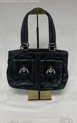 Bolso de Mano Coach 8A09 Soho Solapa Cuero Negro Herrajes Plateados Certificado de Autenticidad Foto 1 de 4