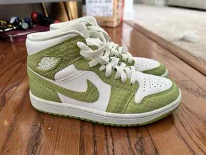 Größe 6,5 – Air Jordan 1 SE Mid Green Python Damen - Bild 1 von 7