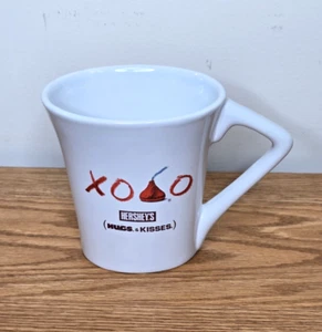 Taza Hershey Abrazos Y Besos Forma Inusual Grande 4 1/2" Alto 4" Café Té Cacao - Imagen 1 de 6