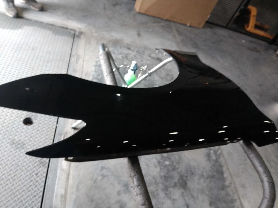 Hyundai Genesis 2016 guardabarros derecho negro abolladura pequeña 108067 G80 R sedán Foto 1 de 4