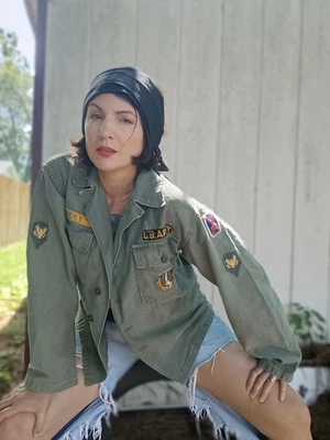 Camisa De Colección Ejército de Estados Unidos Años 50-60 Alemania Militar Para Hombre 40 Pecho OD Parche con Nombre Foto 1 de 4