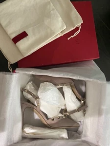 Authentic Valentino Garavani Rockstud Caged Pump Nude Calfskin Leather 36.5 - Picture 1 of 5