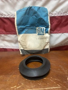 NOS OEM Gm Fuel Tank Filler Neck Grommet Seal Chevy GMC Pickup Trucks #3886792 - Bild 1 von 24