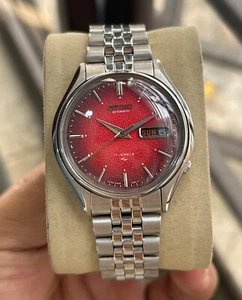 Seiko Automatic 17 Jewels Crimson Red Dial (Changed) Japan Men's Watch Cal.7009 - Picture 1 of 12