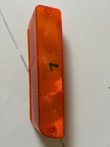 Datsun Nissan Sunny B110 B210 Turn Signal LHS Corner Light Lens (NOS) - Foto 1 di 5