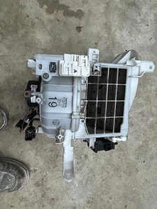 03-07 Lexus LX470 Front AC Evaporator Blower Assembly 87130-60353 OEM - Picture 1 of 7