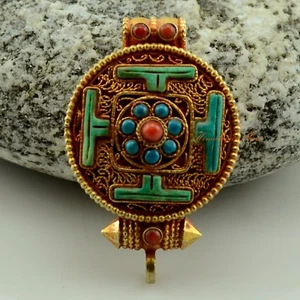 Tibetan Buddhist Fine Quality Gold Plated Silver Ghau Gau Prayer Box Pendant - Picture 1 of 1