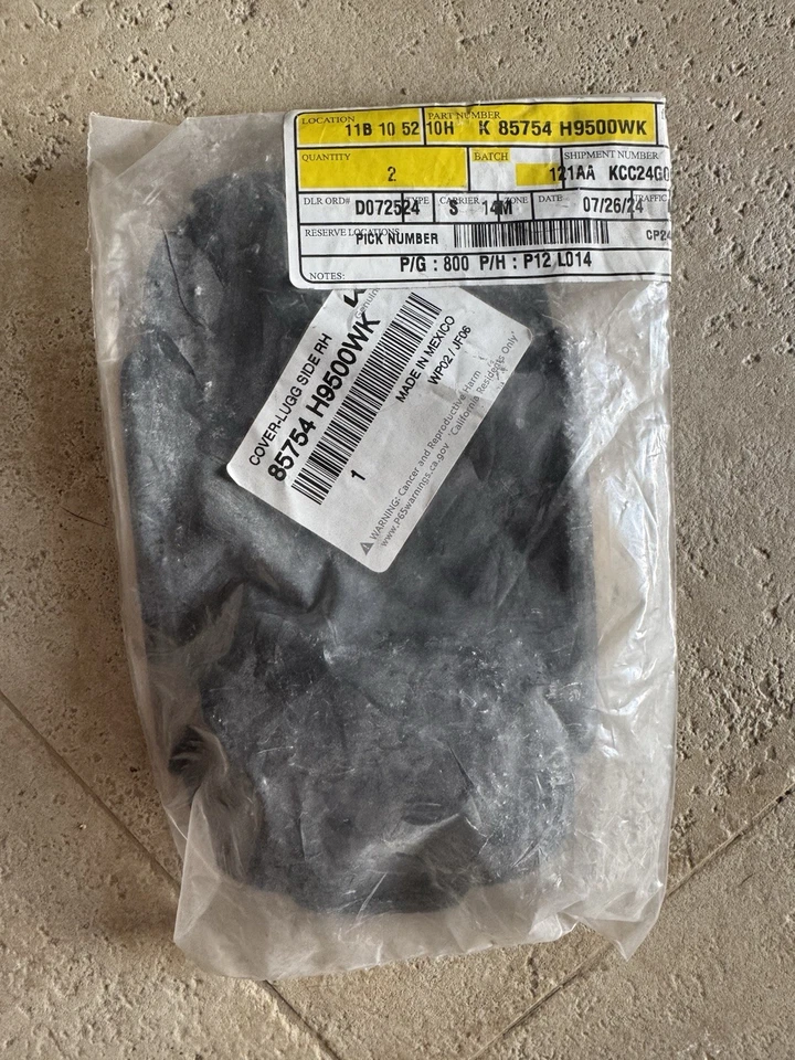 OEM Hyundai/Kia 85754-H9500WK Cover Luggage Side RH Right Side Trim New Foto 1 de 1