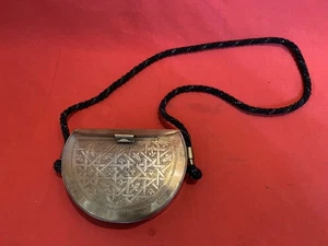 VINTAGE BRASS & SILK SHOULDER BAG CLUTCH PURSE WOMENS ALL ENGRAVED EVENING BAG - Picture 1 of 13