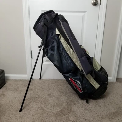 Bolsa de pie de golf Callaway Big Bertha divisor de 4 vías correa para el hombro azul marino Foto 1 de 4