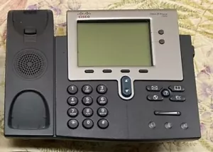 CISCO CP-7942G IP Business VOIP Phone Telephone with Stand ONLY No handset - Picture 1 of 2