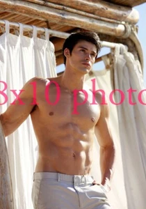 Adam Gregory #63, Barechested, Shirtless, 90210, Ein Verlobter für Weihnachten, 8X10 FOTO - Bild 1 von 1