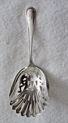 Plymouth Watson Plata Esterlina Tazón Perforado Almendra Cuchara Servidor Foto 1 de 2