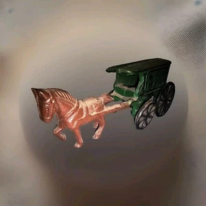 CAST IRON HORSE & US MAIL WAGON GREEN BLACK WHEELS 128 COLLECTIBLE TOYS HOBBIES - Picture 1 of 4