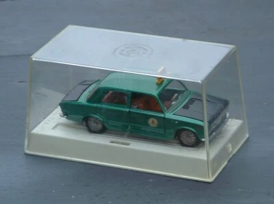 MEBETOYS Dinky Corgi Vintage FIAT 124s TAXI En Caja RARO 1970 Foto 1 de 4