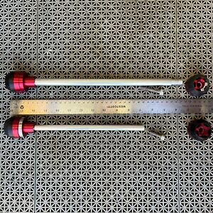 BMW  S1000RR Front/Rear Axle Sliders