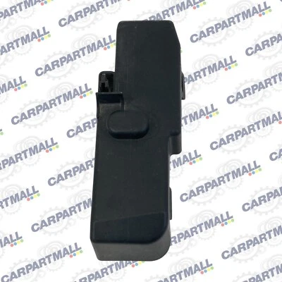2013-2015 Chevrolet Malibu 2.5 Engine Compartment Side Fuse Block Trim Cover OEM - Image 1 of 4