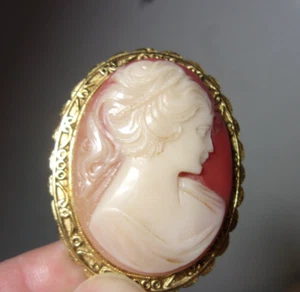 Vintage goldfarbene ovale Kamee Damen Brosche Anstecknadel - Bild 1 von 13