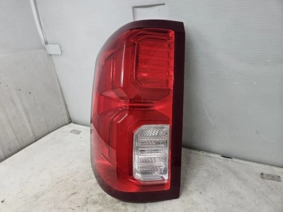 Luz trasera izquierda conductor con LED compatible con camioneta SILVERADO 1500 16-18 30548 Foto 1 de 4