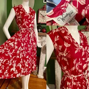 Vintage 70s WENDY ONE Bold Red Floral Accordion Fit Flair Party Day Dress S 36 - Picture 1 of 7