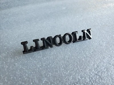Lincoln OEM Cromo Negro Metal 3 3/8" Emblema Insignia Logo Nombre E1WE-5442550-AB DE COLECCIÓN Foto 1 de 4