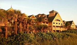 Disney’s Vero Beach Resort DVC Hotel ANY 1 Night ANY YEAR DELUXE STUDIO INN ROOM - Picture 1 of 24