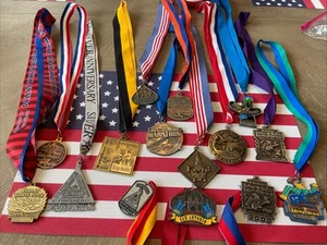 Lote De 15 Medallas Deportivas De Carrera Dallas Nashville 5k 10k Media Maratón Militar - Imagen 1 de 4