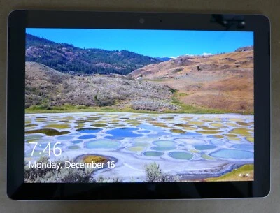 Microsoft Surface Go, Platinum, 10", 4GB, 64GB, Wi-Fi- Camera doesn't work - Image 1 of 4