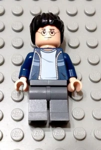 LEGO Harry Potter Minifigura con Patrón de Chaqueta Abierta Azul Oscuro - Imagen 1 de 1