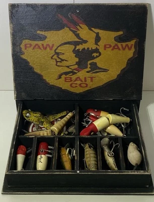 Señuelos Paw Paw antiguos/vintage. Rana de madera Wotta, echador de truchas, con caja de exhibición nuevo Foto 1 de 4