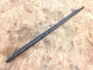2004 saturn vue window sill felt sweep ( driver rear ) 2002-2007 - Picture 1 of 2