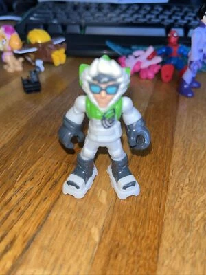 Playskool Heroes Transformers Rescue Bots Graham Burns Arctic Figure - Image 1 of 3