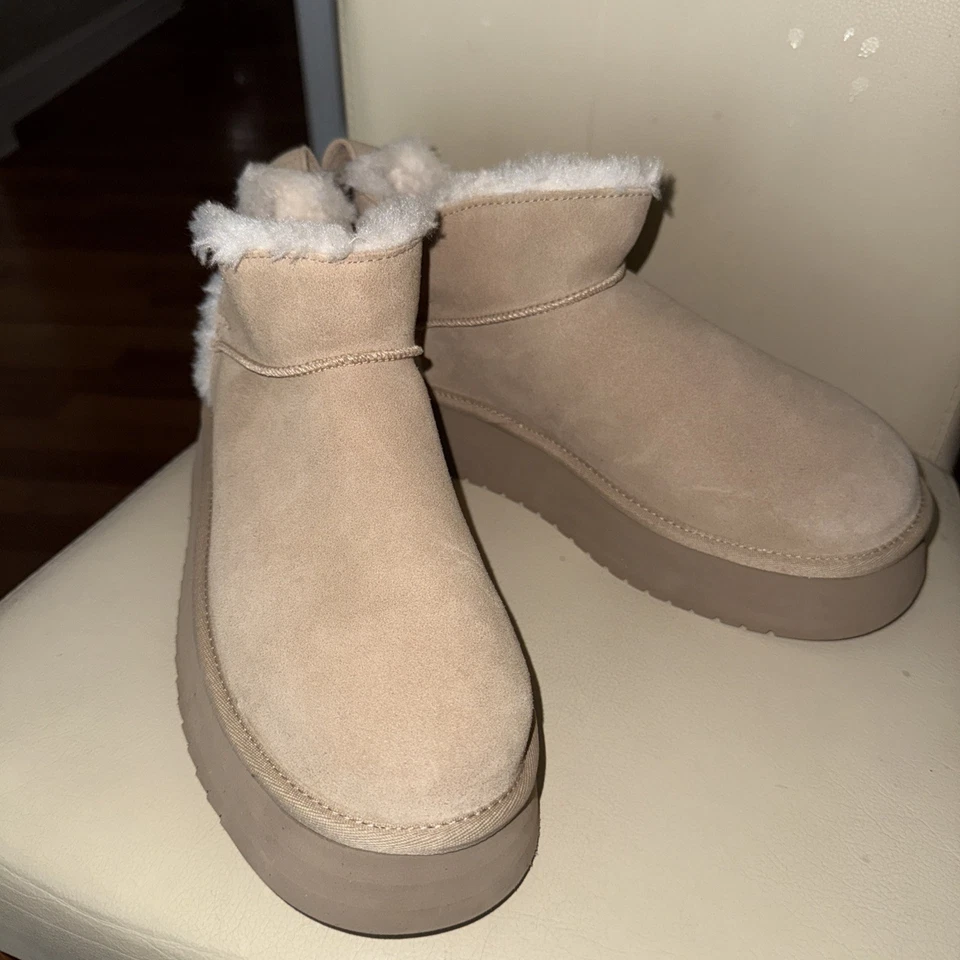 Women's Kookaburra By UGG Woman’s Kooks Ultra Mini Platform Ankle Boots Size 10 - Image 1 of 4