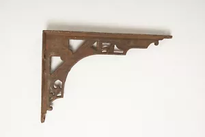 Single Cast Iron Shelving Bracket (R4R-4) Ornate Eastlake Aesthetic 5" x 6.75" - Picture 1 of 8