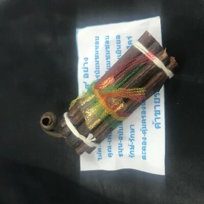 9 tipos de maderas sagradas mágicas talismán suerte encanto rico chakra chamán sexo AMULETO TAILANDÉS Foto 1 de 4