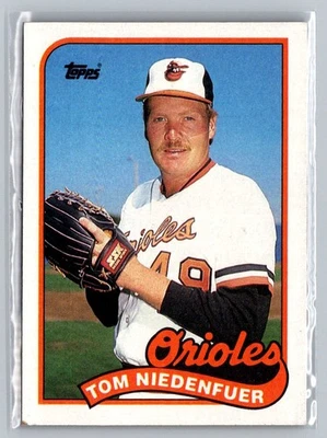 1989 Topps #651 Tom Niederfuer - Image 1 of 2