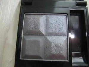 Givenchy Le Prisme Yeux Mono Eyeshadow ~ 03 Hip Grey, 3.4g 0.12oz NIB - Picture 1 of 4