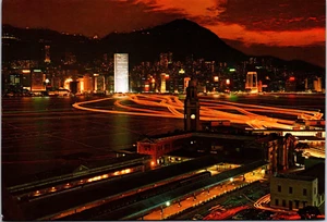 Postal vintage de escena nocturna de Hong Kong BS.23 - Imagen 1 de 2
