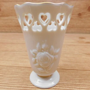 Florero Lenox 4" Rosas en relieve Corazones recortados en oro adornado hueso China - Imagen 1 de 9