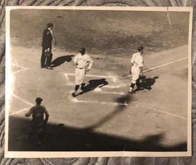 1927 Yankees Original Photo From 1927 World Series 🔥Tony Lazzeri - Babe Ruth - Image 1 of 4