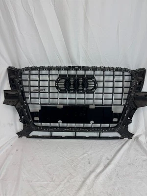 OEM Grille For 2009-2012 Audi Q5 With 3.2L S-Line Pkg 8R0853651 - Image 1 of 4