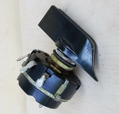 Vintage C&H Potentiometer Rheostat Variable Resister - Image 1 of 4