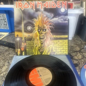 Iron Maiden - Iron Maiden - 1980 EMI – 14C 062 - 07269 - Picture 1 of 3
