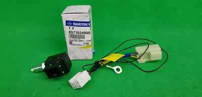 GENUINE SSANYONG KYRON SUV BRAKE STOP LIGHT SWITCH + WIRING SET - Image 1 of 3